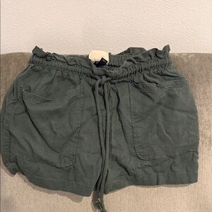 Universal Thread Olive Cargo Shorts